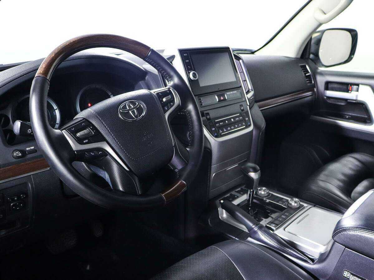 Купить Toyota Land Cruiser, 2017, 136 360 км, фото №12