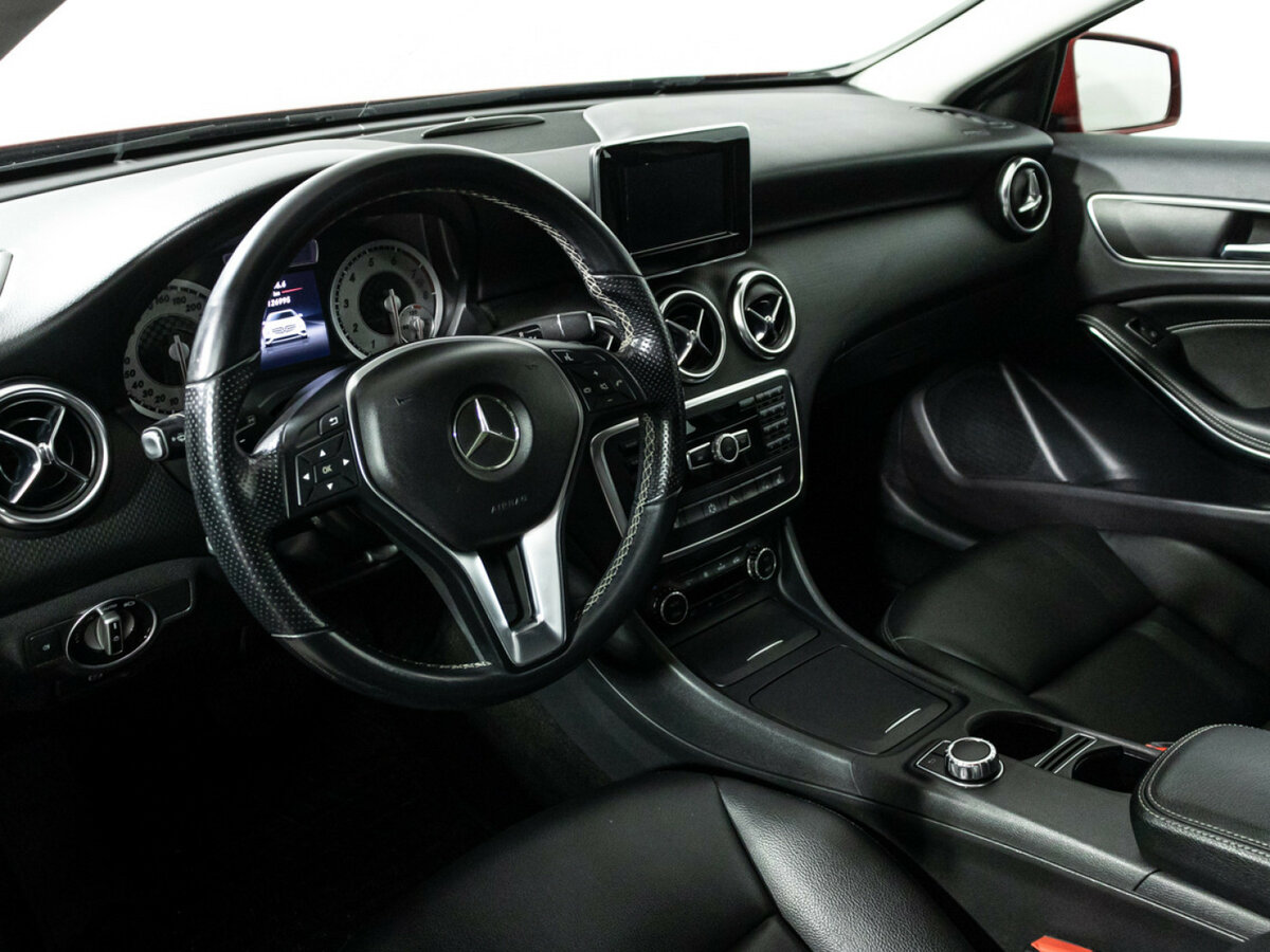 Купить Mercedes-Benz A-Класс 180 III (W176), 2013, 126 995 км, фото №11