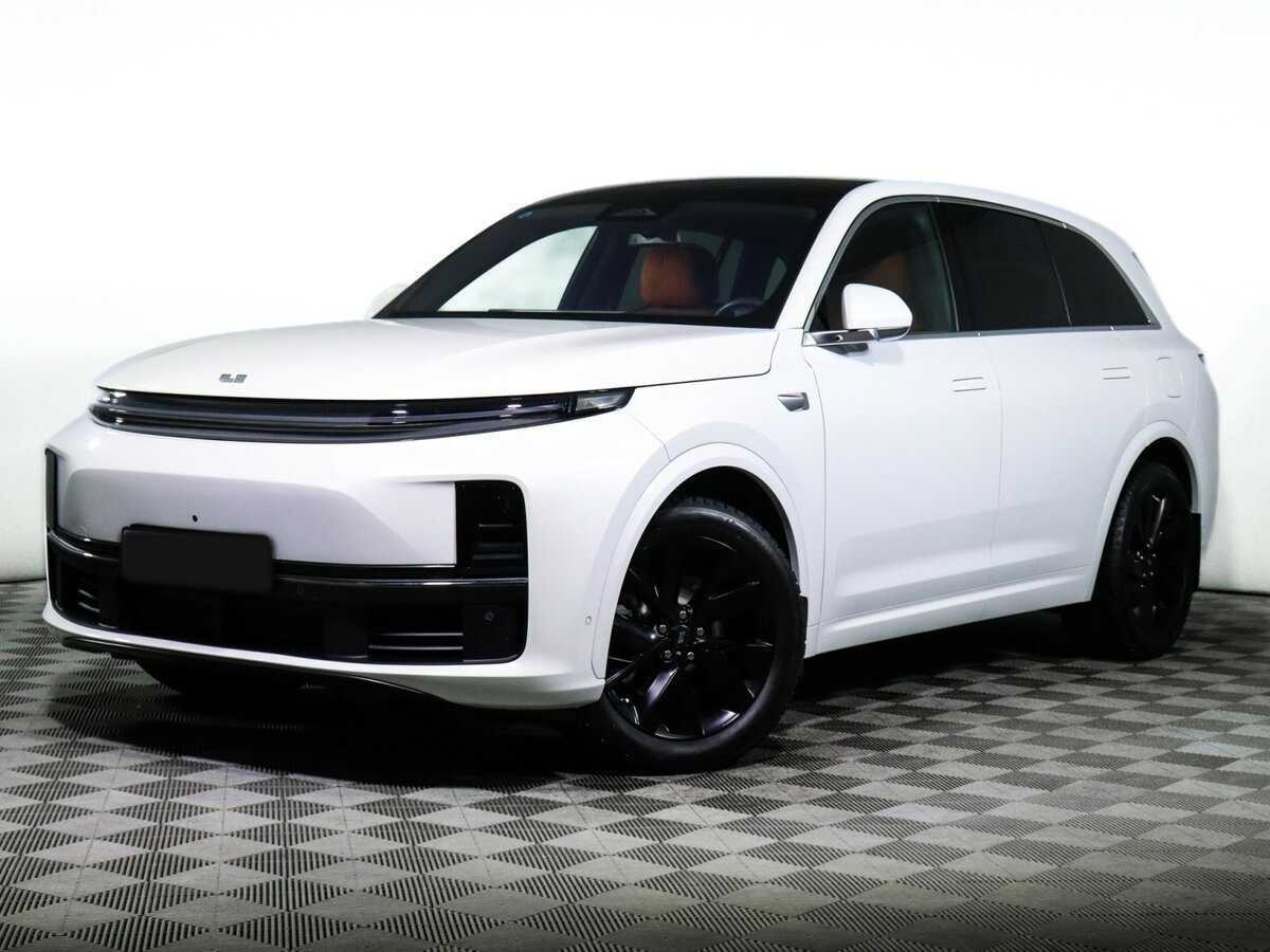Купить LiXiang L7 42.8 kWh, 2024, 3 855 км, фото №1