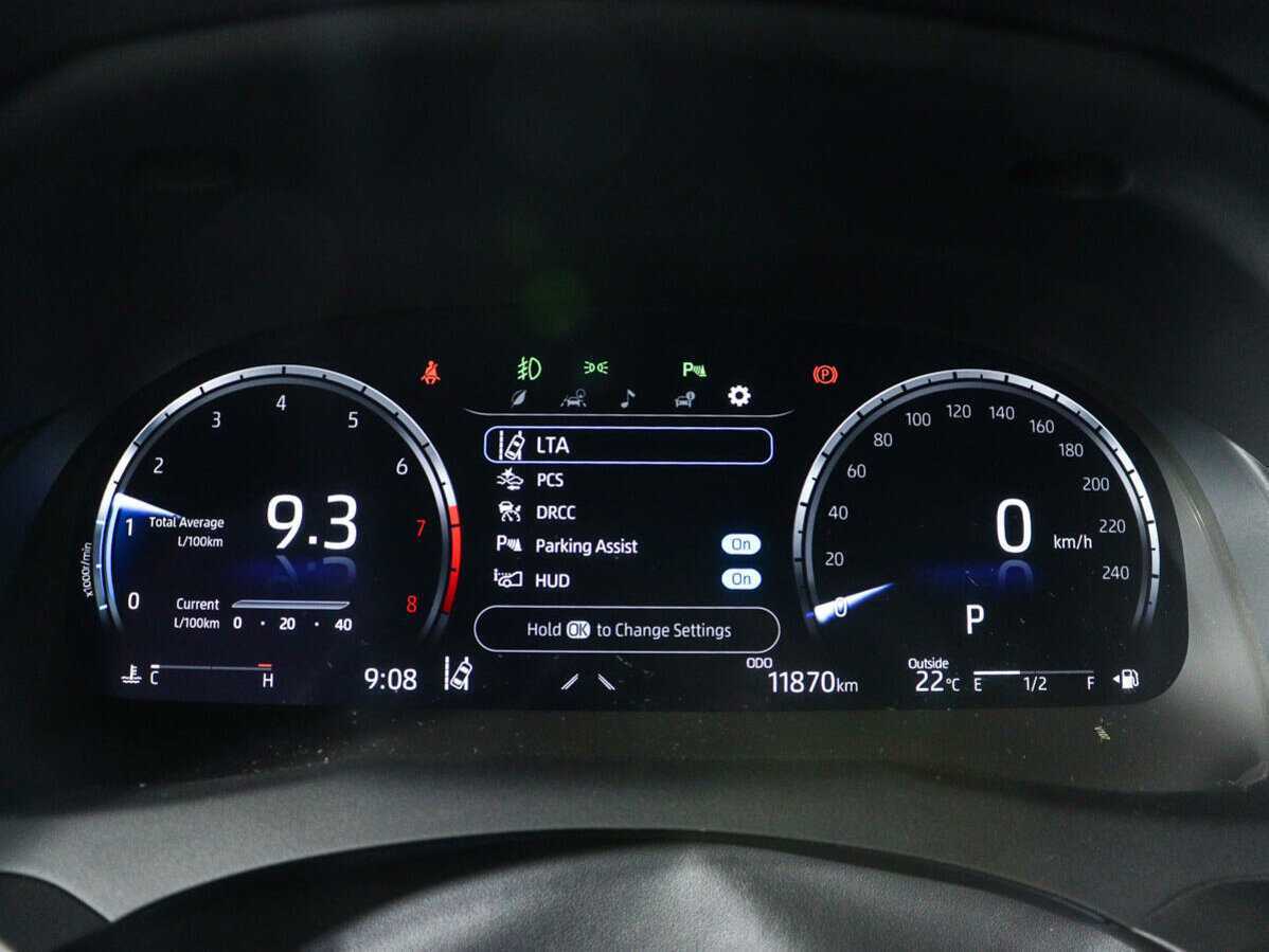 Купить Toyota Camry, 2023, 11 868 км, фото №9