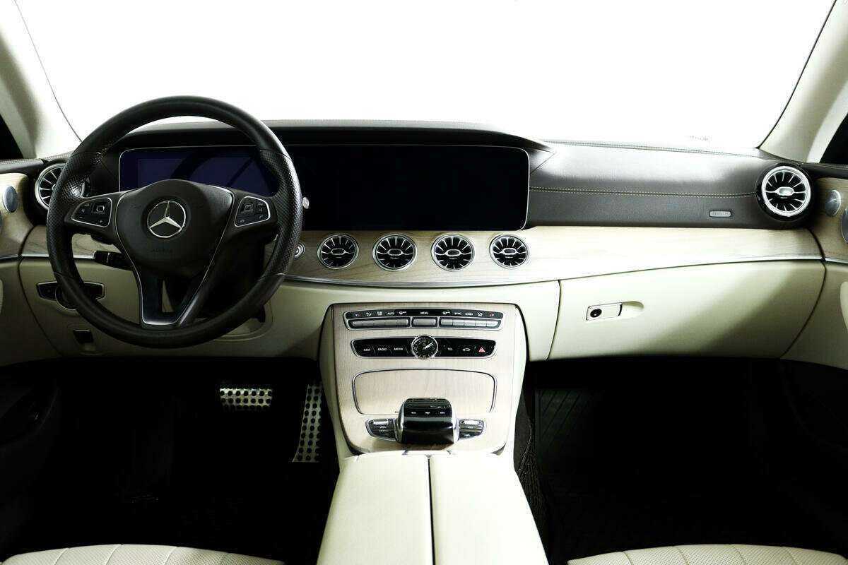 Купить Mercedes-Benz E-Класс 200, 2017, 32 820 км, фото №10