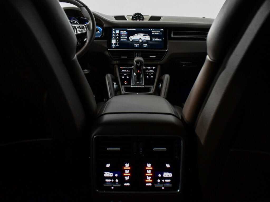 Купить Porsche Cayenne Turbo, 2018, 80 300 км, фото №21