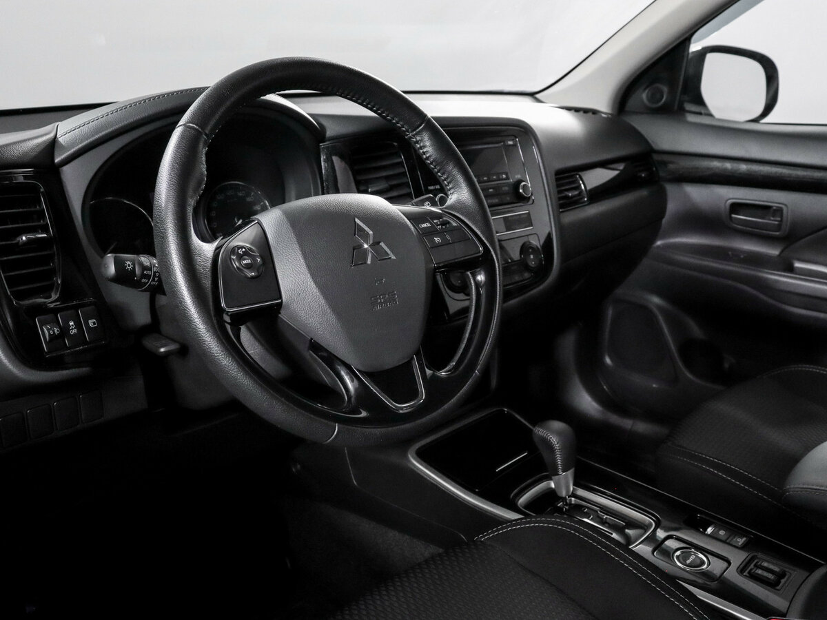 Купить Mitsubishi Outlander III Рестайлинг 3, 2019, 70 648 км, фото №13
