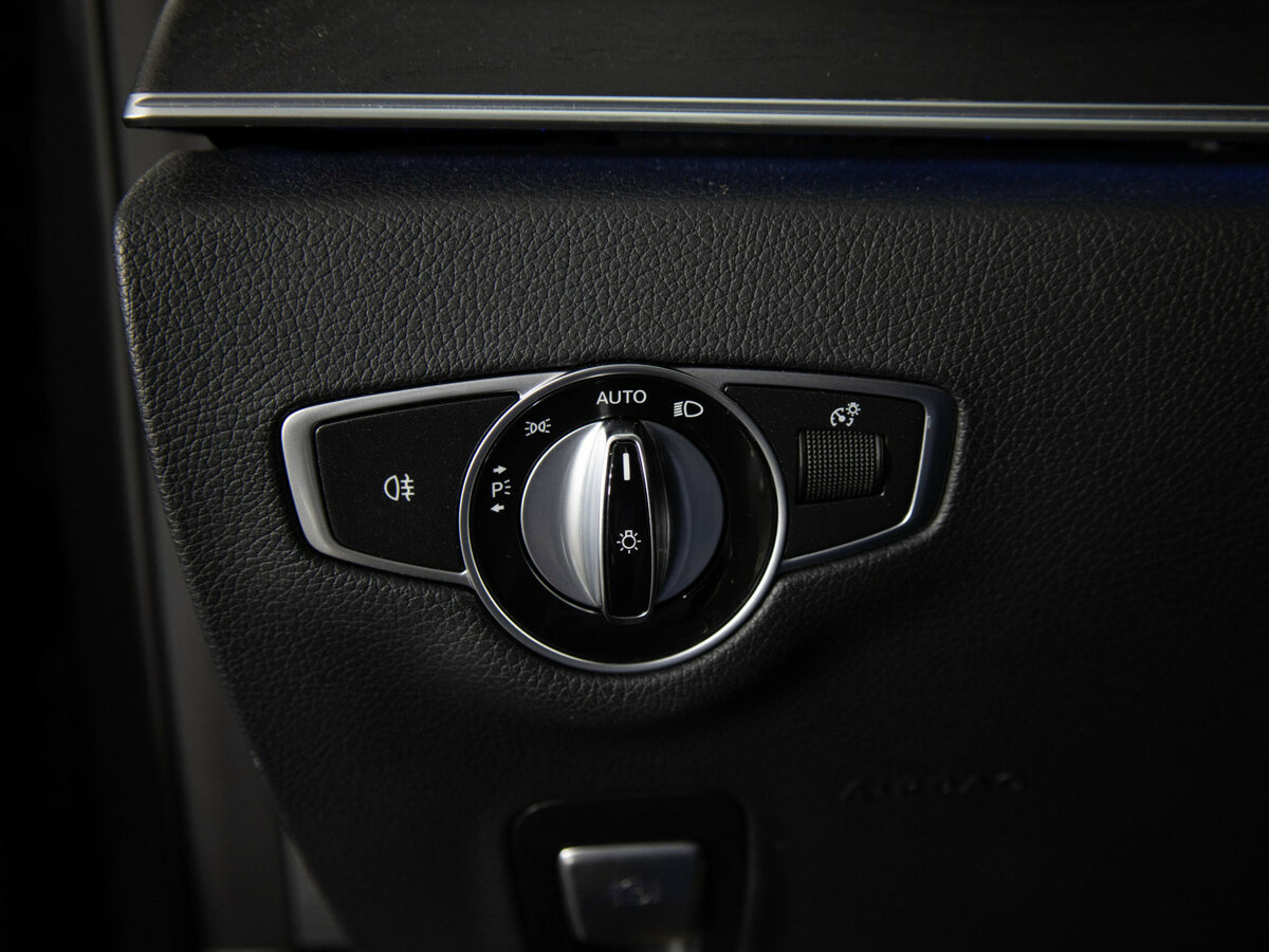 Купить Mercedes-Benz E-Класс 220 d V (W213, S213, C238), 2018, 56 986 км, фото №9