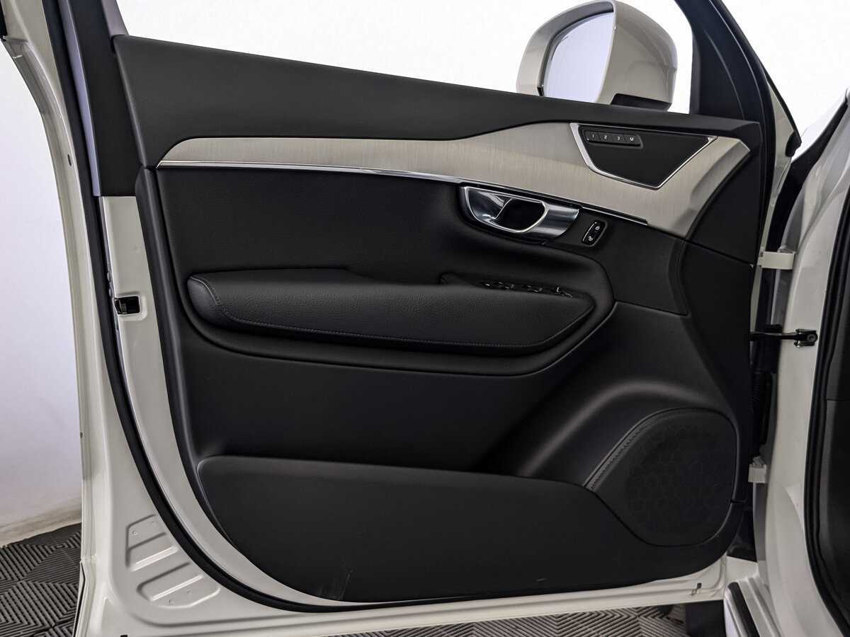 Купить Volvo XC90 B5, 2021, 41 236 км, фото №19