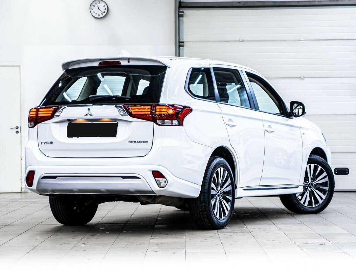 Купить Mitsubishi Outlander, 2022, 99 км, фото №3