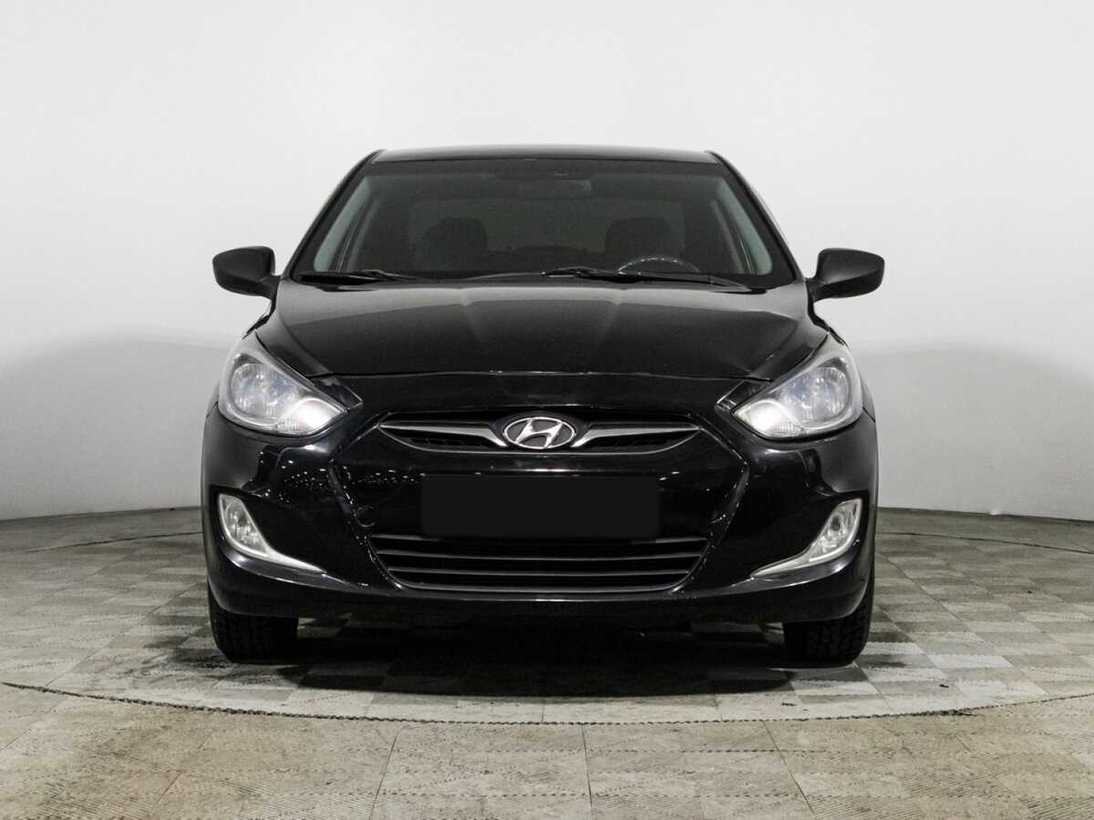 Купить Hyundai Solaris, 2011, 172 938 км, фото №2