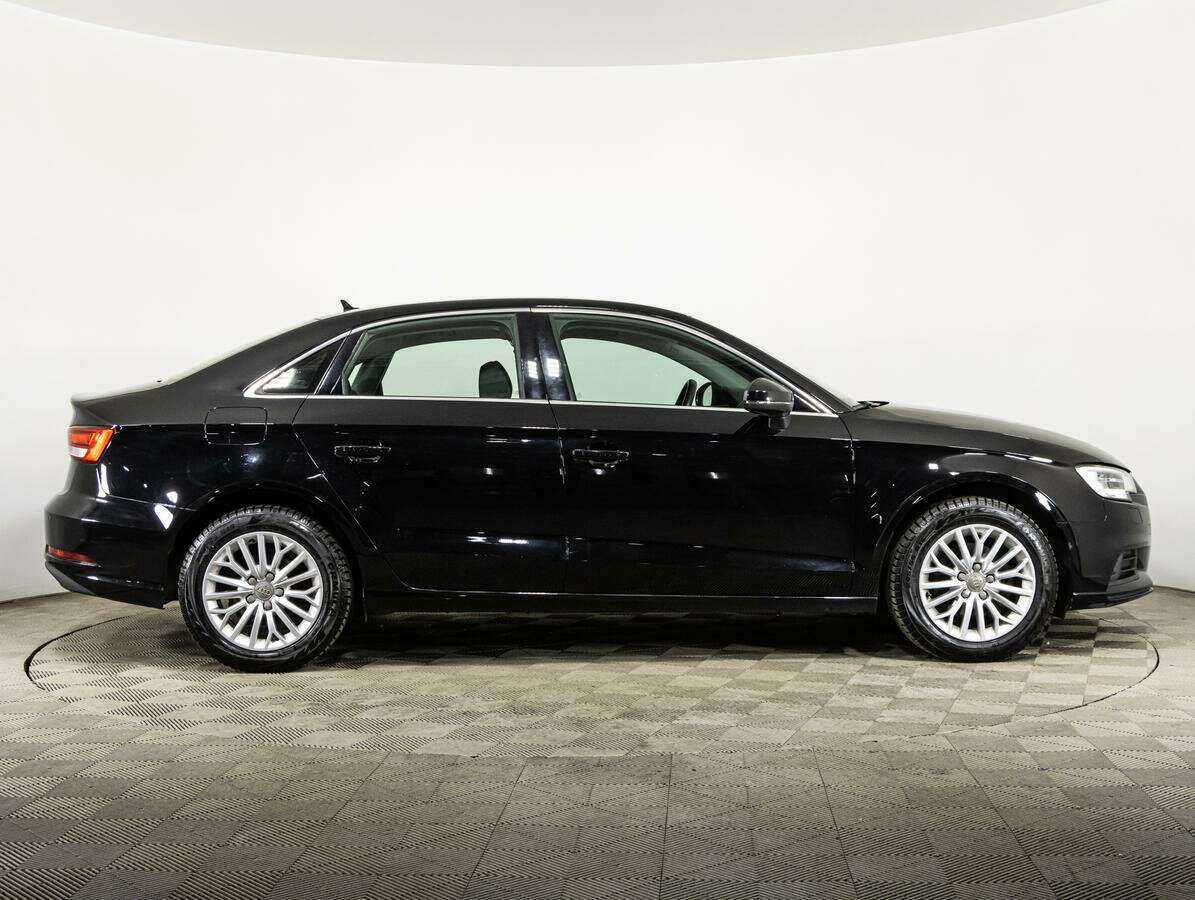 Купить Audi A3, 2018, 57 300 км, фото №4