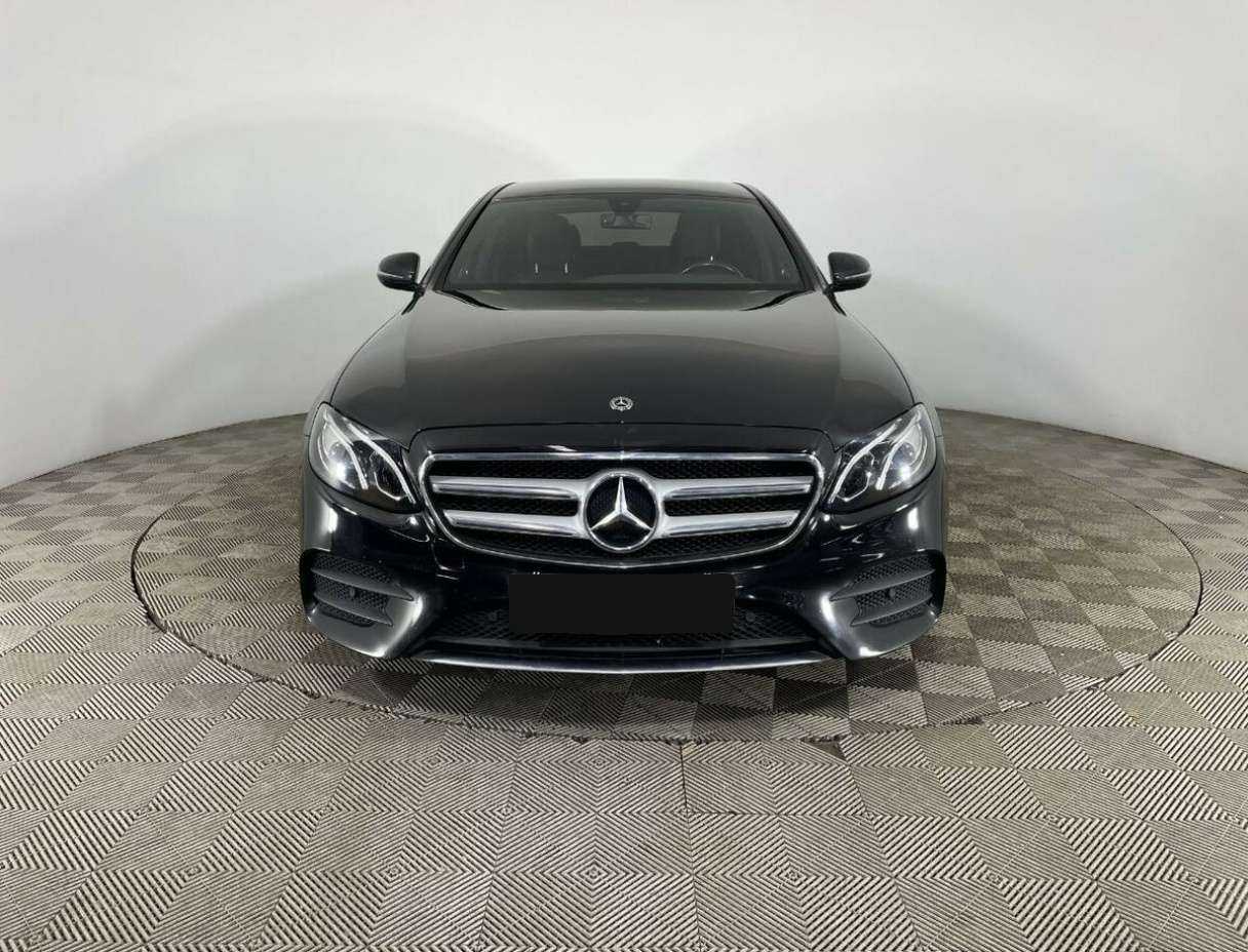 Купить Mercedes-Benz E-Класс 200, 2019, 113 128 км, фото №2