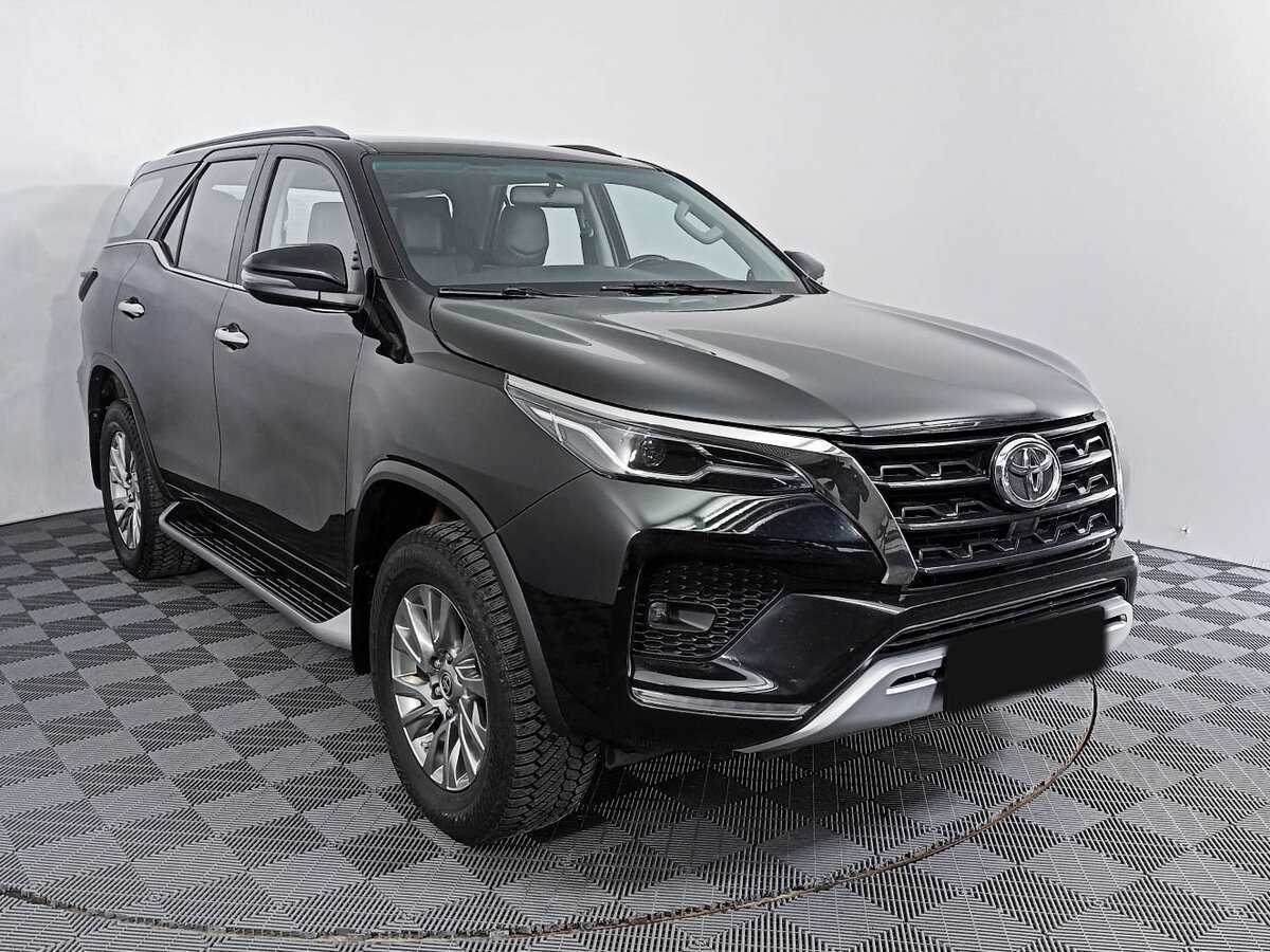 Купить Toyota Fortuner, 2020, 133 030 км, фото №3