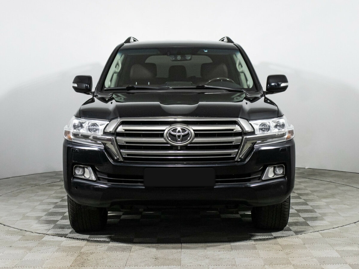 Купить Toyota Land Cruiser 200 Series Рестайлинг 2, 2017, 211 198 км, фото №2