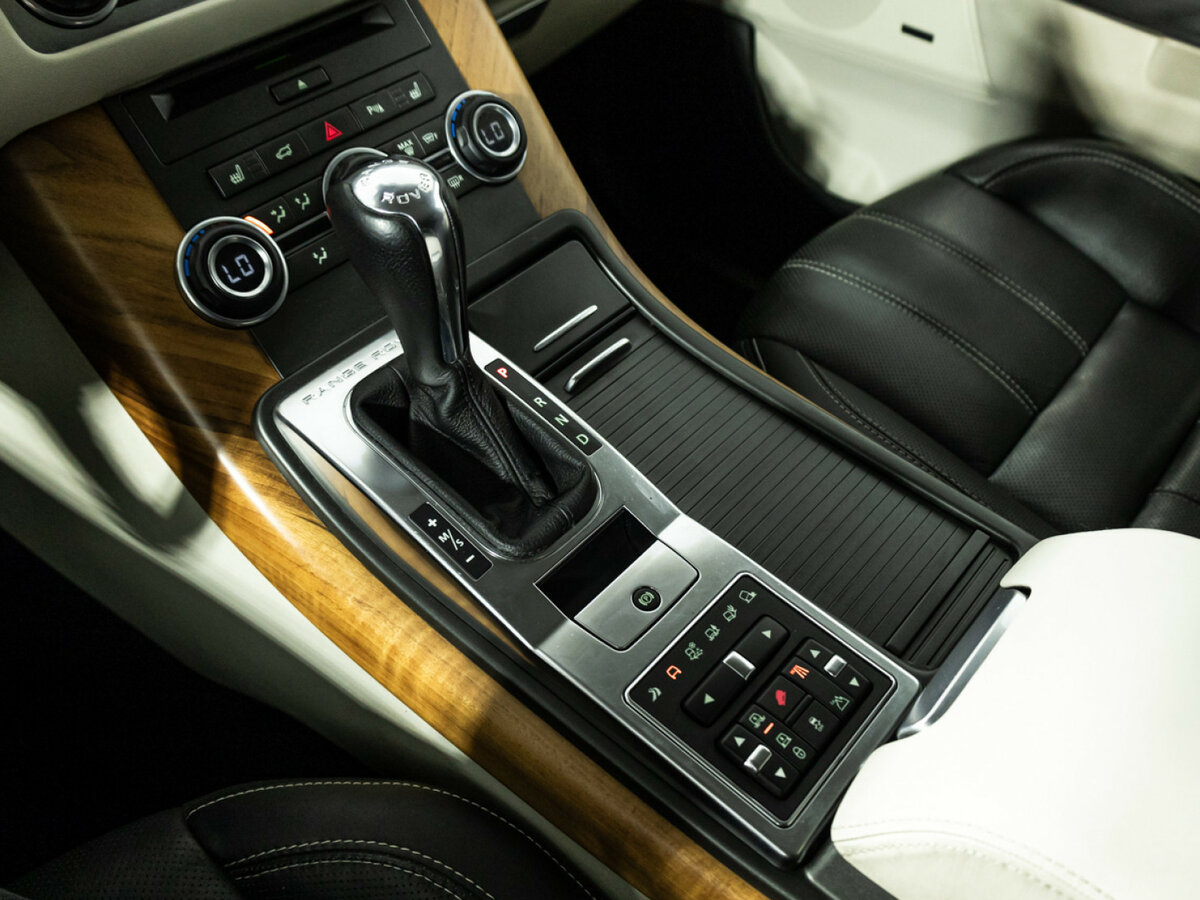 Купить Land Rover Range Rover Sport I Рестайлинг, 2013, 200 555 км, фото №16