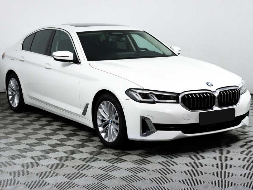 Купить BMW 5 серии 520i, 2022, 17 000 км, фото №3