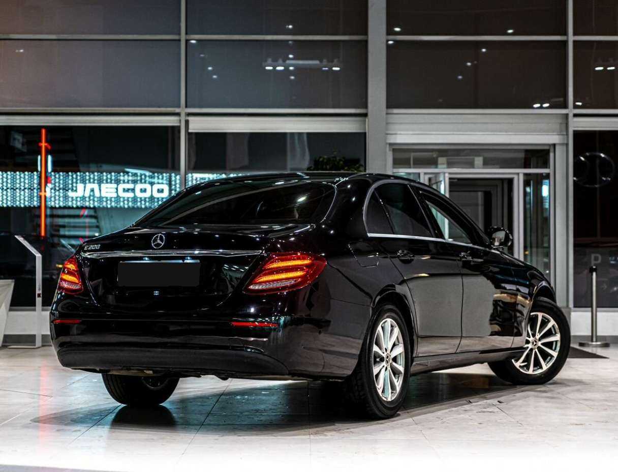 Купить Mercedes-Benz E-Класс 200, 2017, 250 000 км, фото №3