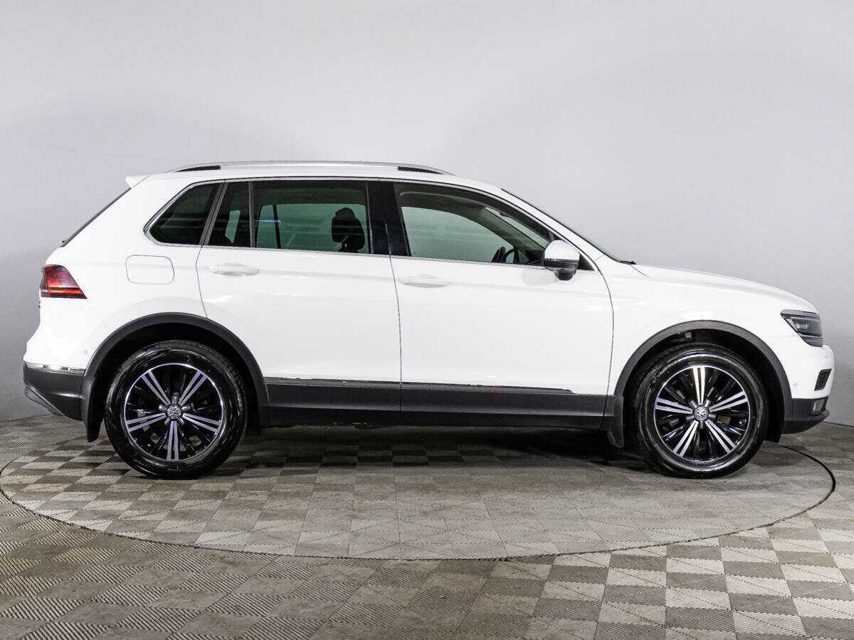 Купить Volkswagen Tiguan, 2017, 77 591 км, фото №4