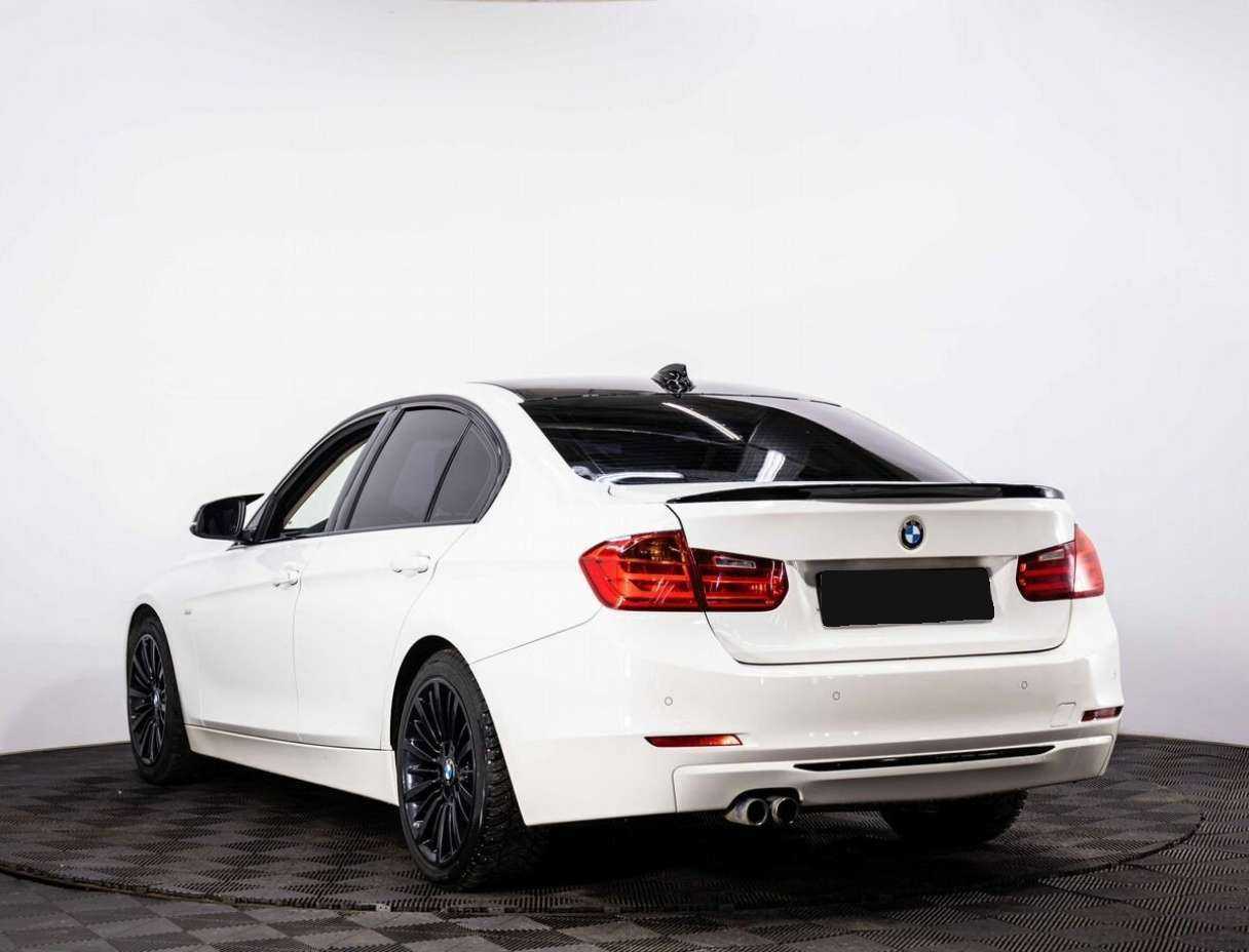 Купить BMW 3 серии 328i, 2012, 220 957 км, фото №4