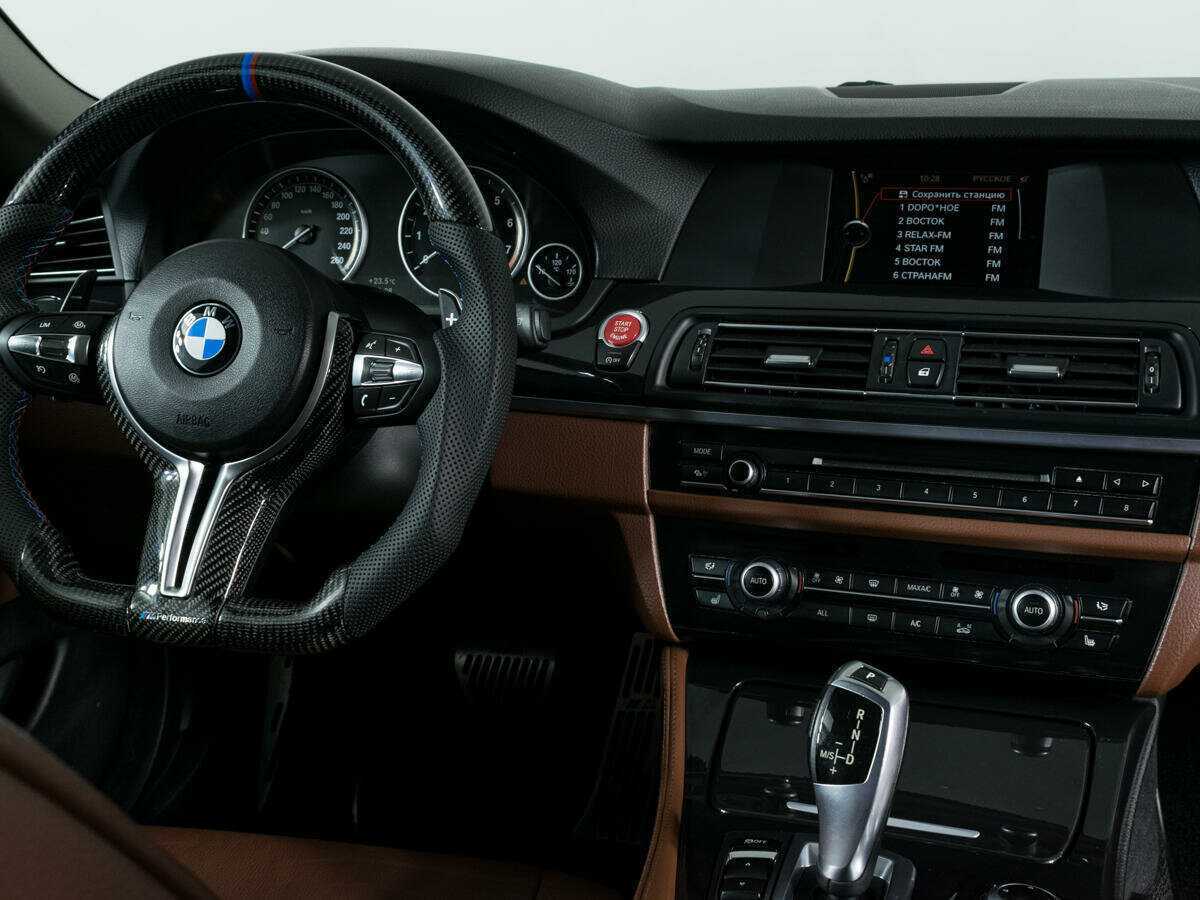 Купить BMW 5 серии 520i, 2013, 177 941 км, фото №7
