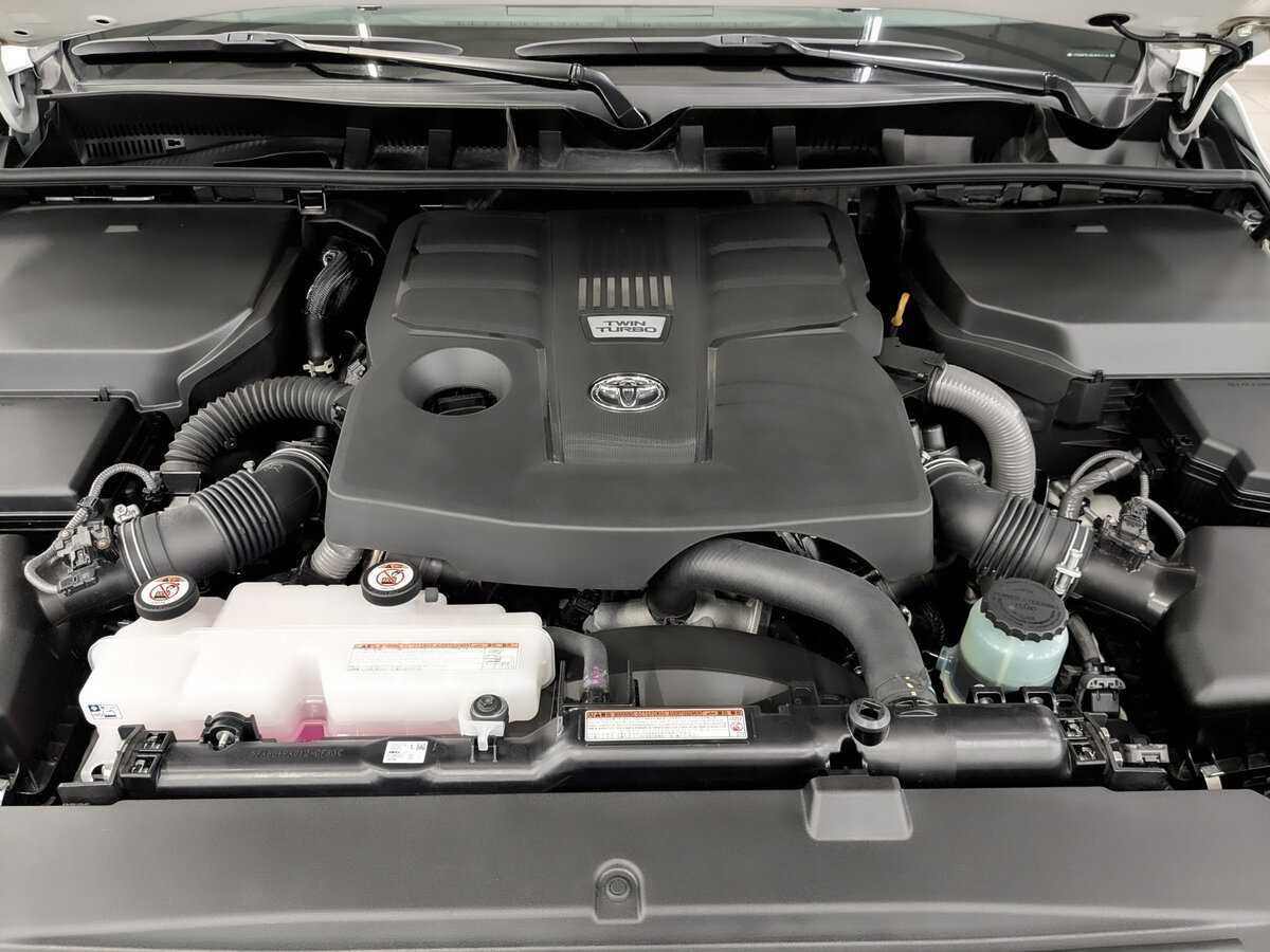 Купить Toyota Land Cruiser, 2022, 2 600 км, фото №9