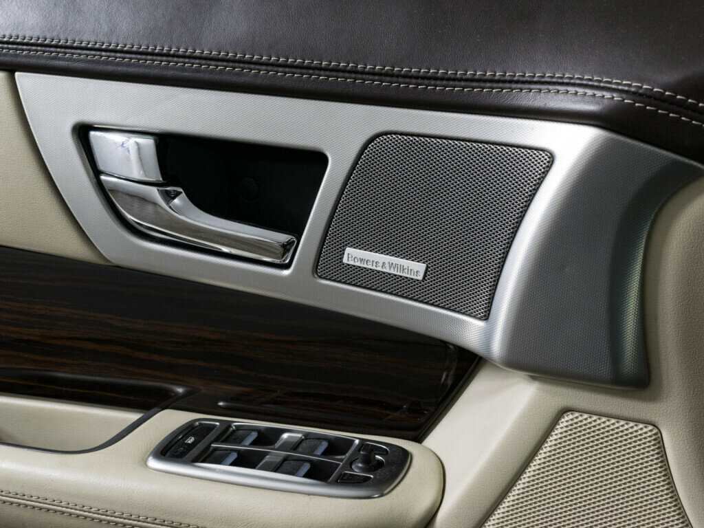 Купить Jaguar XF, 2011, 121 300 км, фото №16