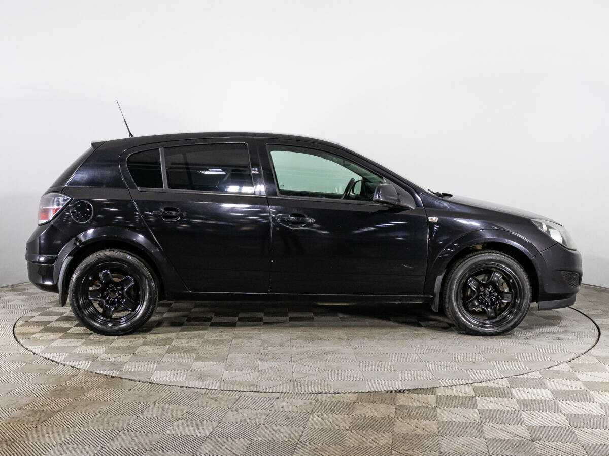 Купить Opel Astra, 2010, 206 022 км, фото №4