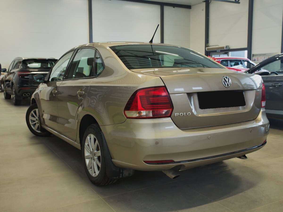 Купить Volkswagen Polo, 2016, 121 364 км, фото №2