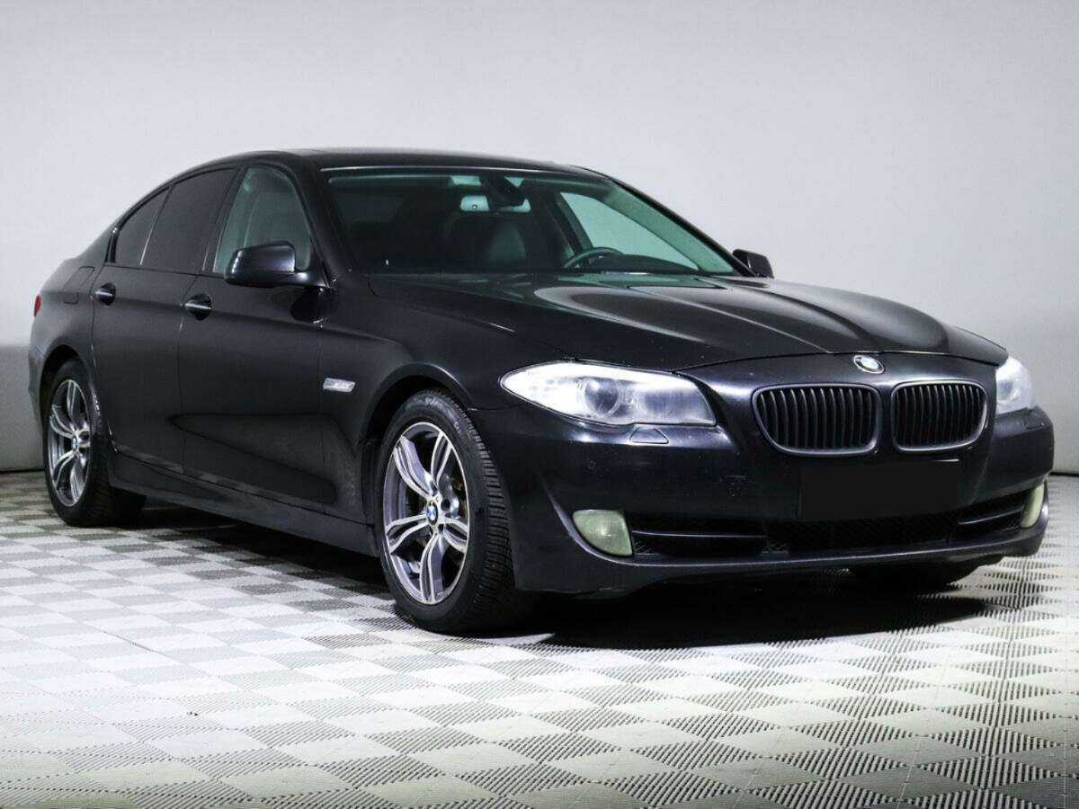 Купить BMW 5 серии 523i, 2011, 239 272 км, фото №3