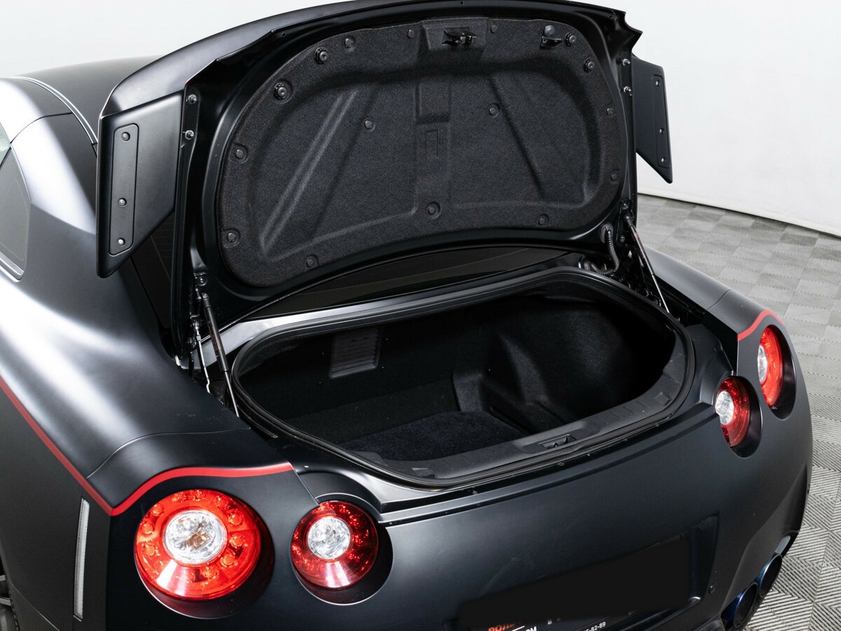 Купить Nissan GT-R I Рестайлинг 1, 2011, 39 700 км, фото №7