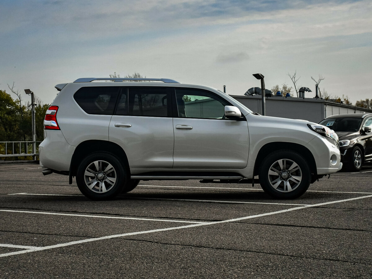 Купить Toyota Land Cruiser Prado 150 Series Рестайлинг 1, 2015, 199 000 км, фото №4