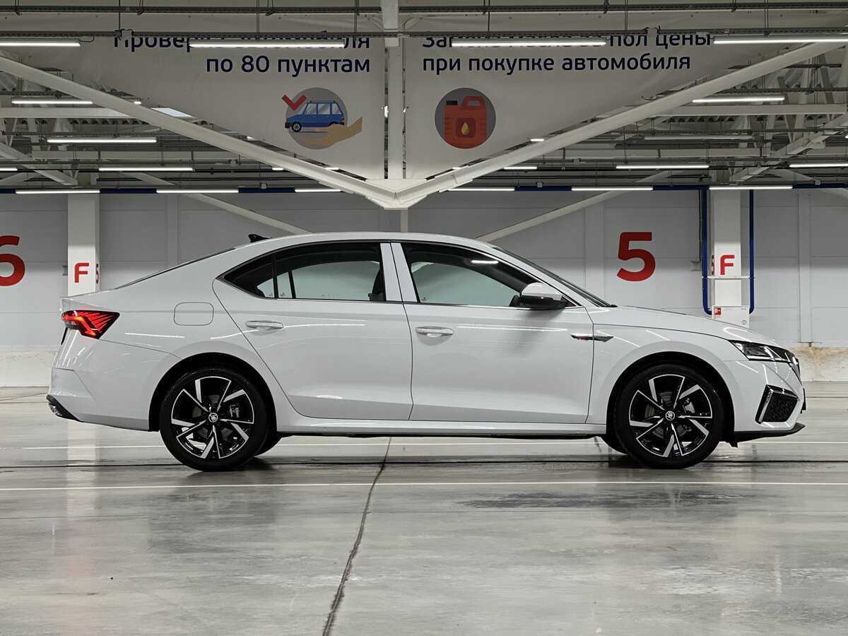 Купить Skoda Octavia, 2024, 104 км, фото №4