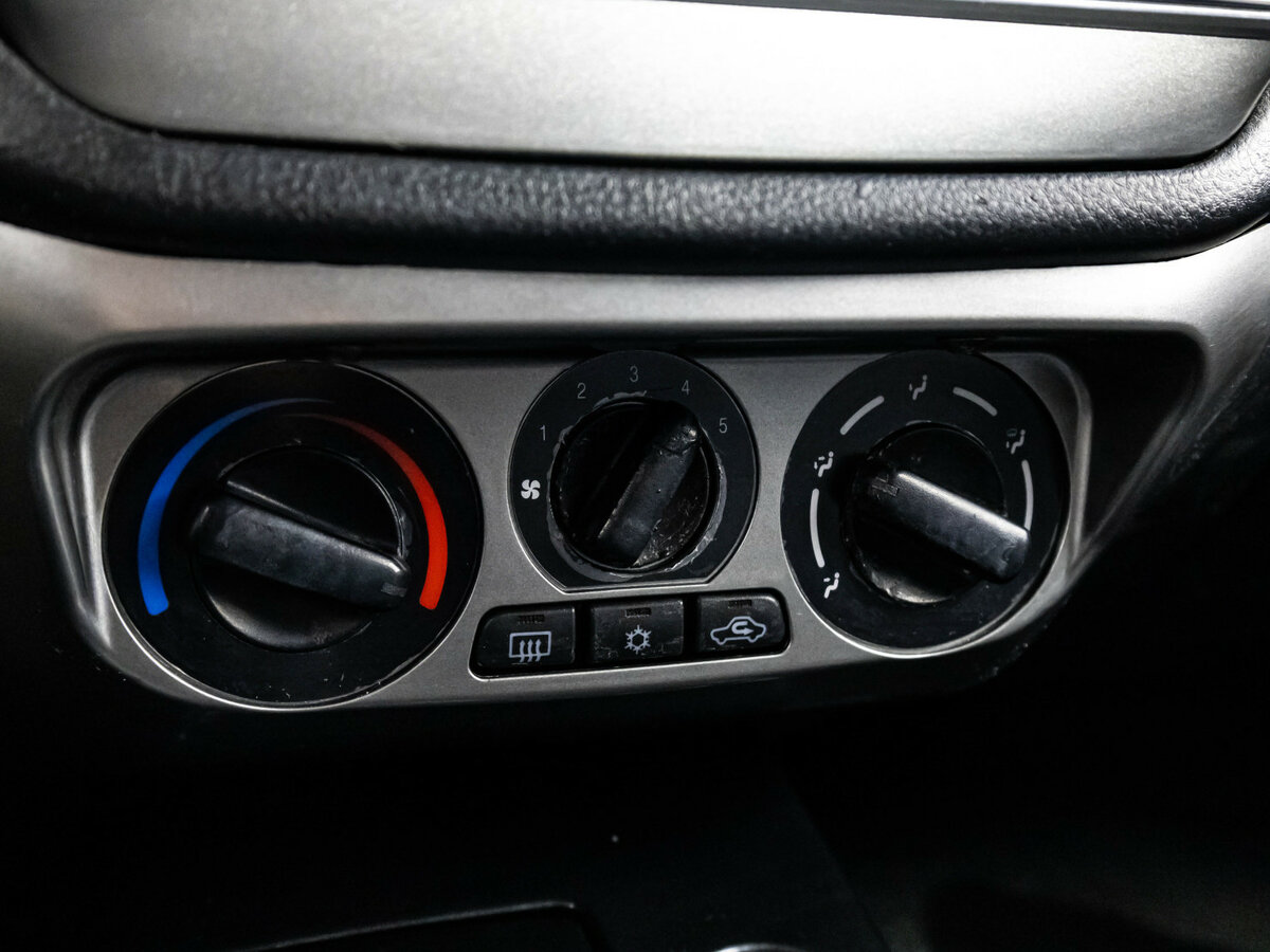 Купить Mitsubishi Lancer IX Рестайлинг, 2005, 177 362 км, фото №12