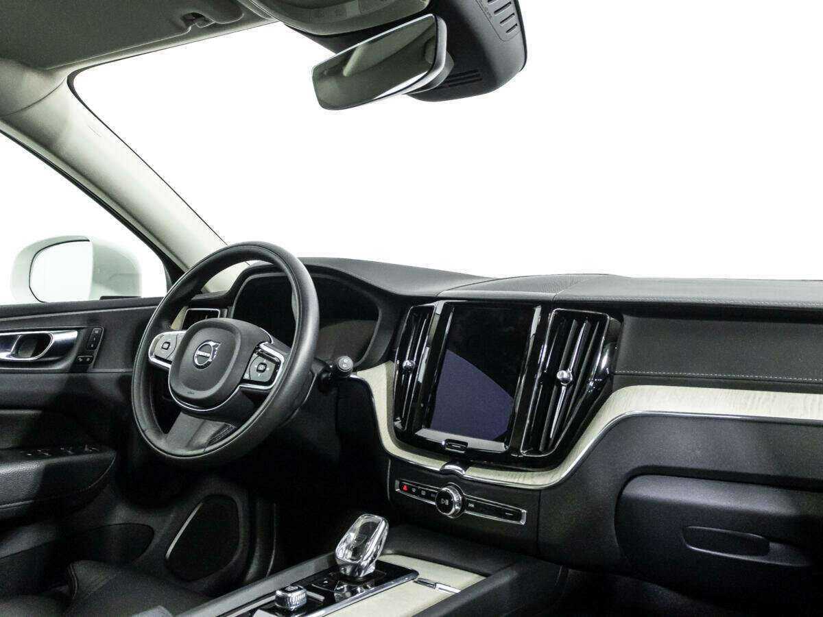 Купить Volvo XC60, 2021, 35 632 км, фото №9