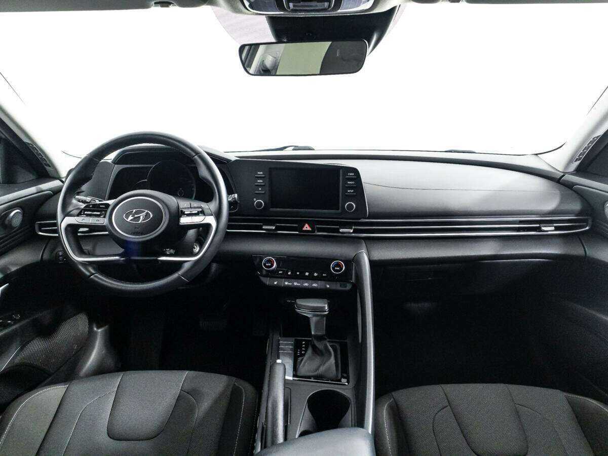 Купить Hyundai Elantra, 2021, 47 197 км, фото №13