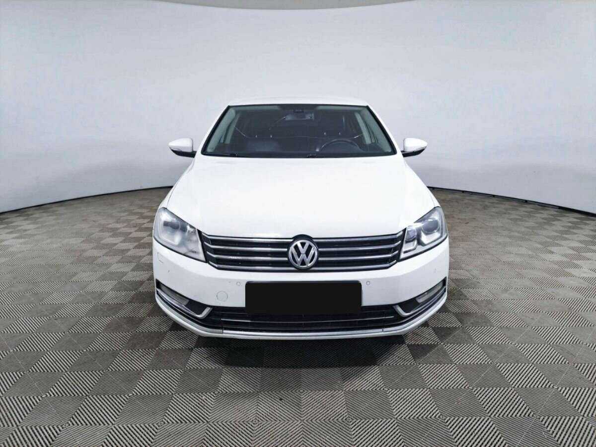 Купить Volkswagen Passat, 2011, 171 000 км, фото №2