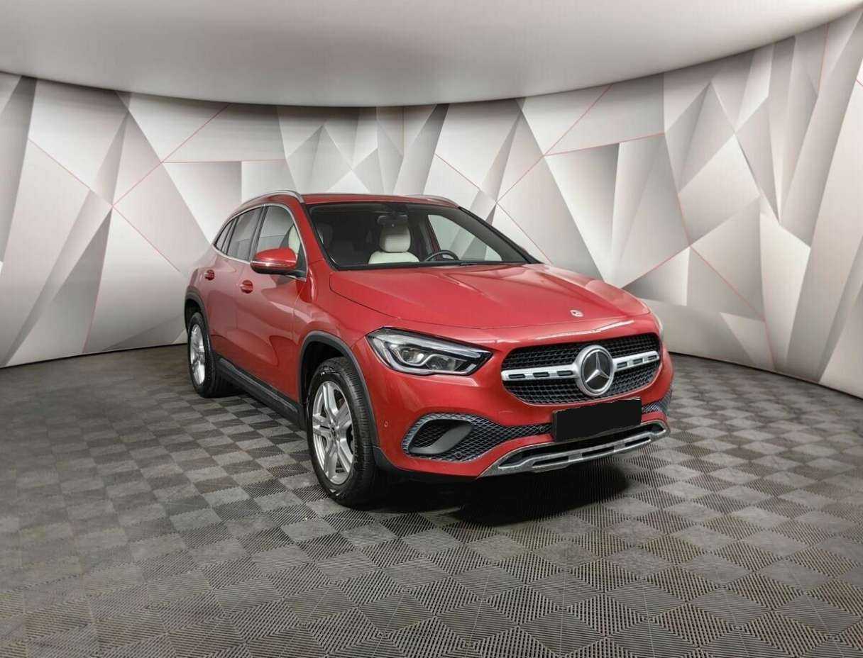 Купить Mercedes-Benz GLA 200, 2020, 20 863 км, фото №3