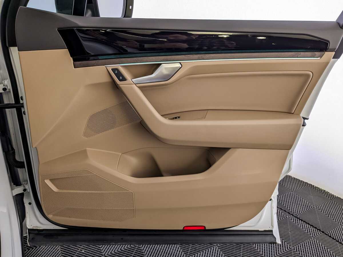 Купить Volkswagen Touareg, 2020, 66 889 км, фото №21