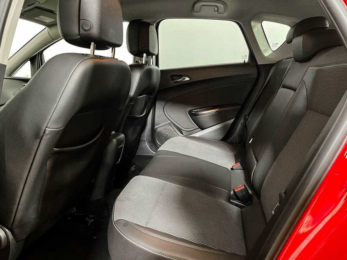Купить Opel Astra, 2011, 160 673 км, фото №8