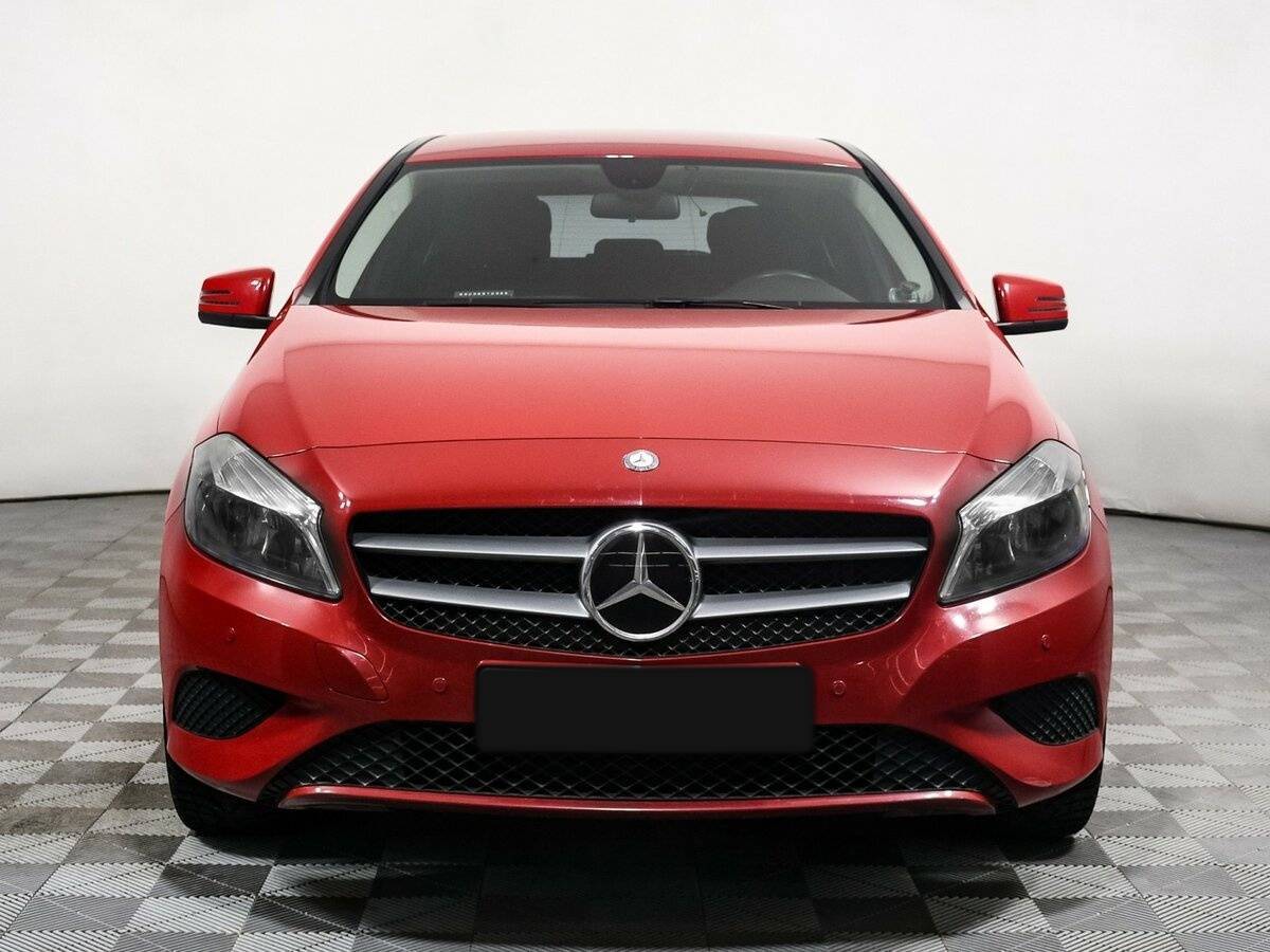 Купить Mercedes-Benz A-Класс 180, 2013, 94 991 км, фото №2