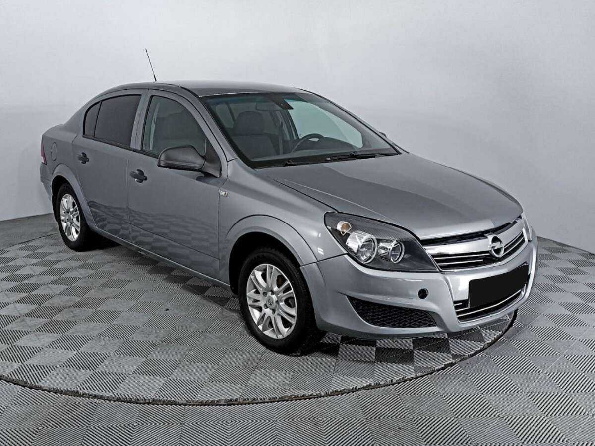 Купить Opel Astra, 2011, 179 779 км, фото №3