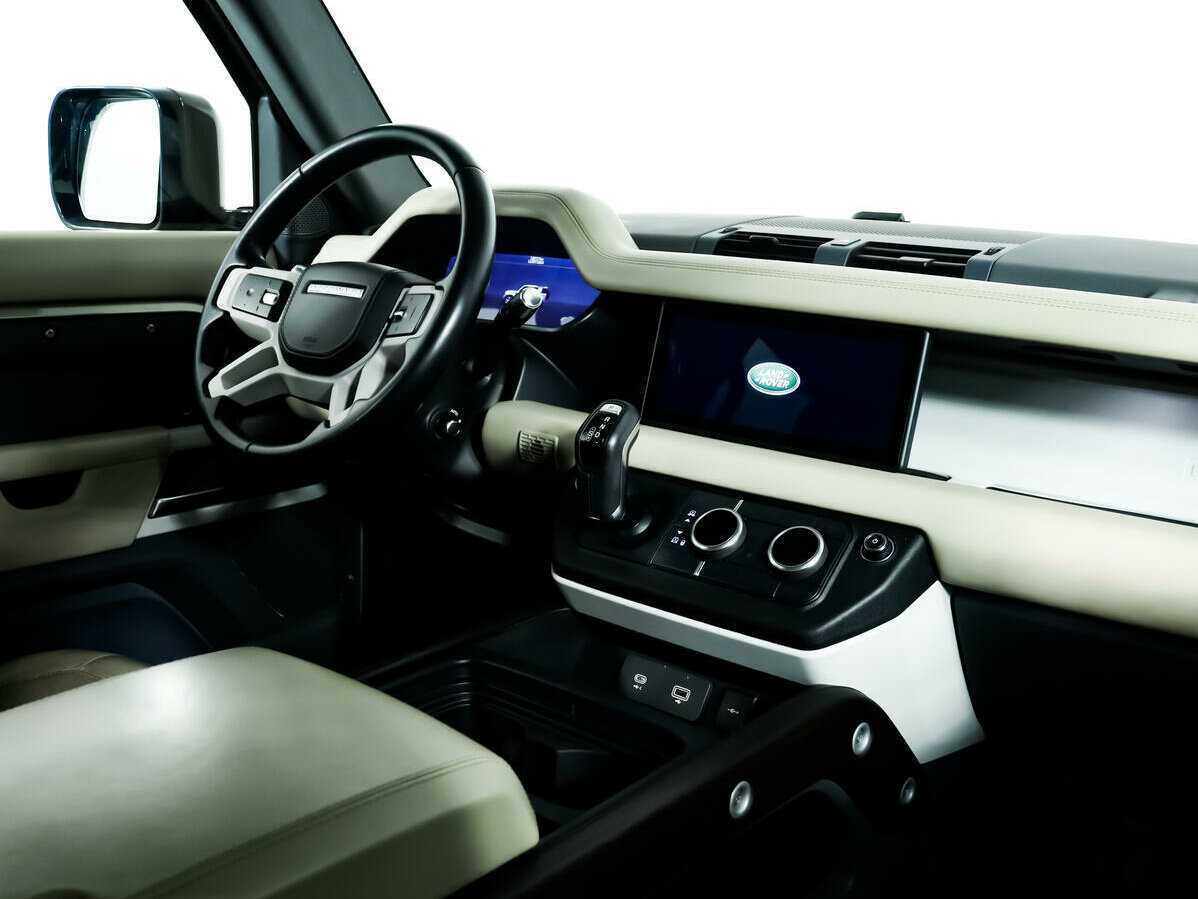 Купить Land Rover Defender 110, 2021, 129 130 км, фото №9