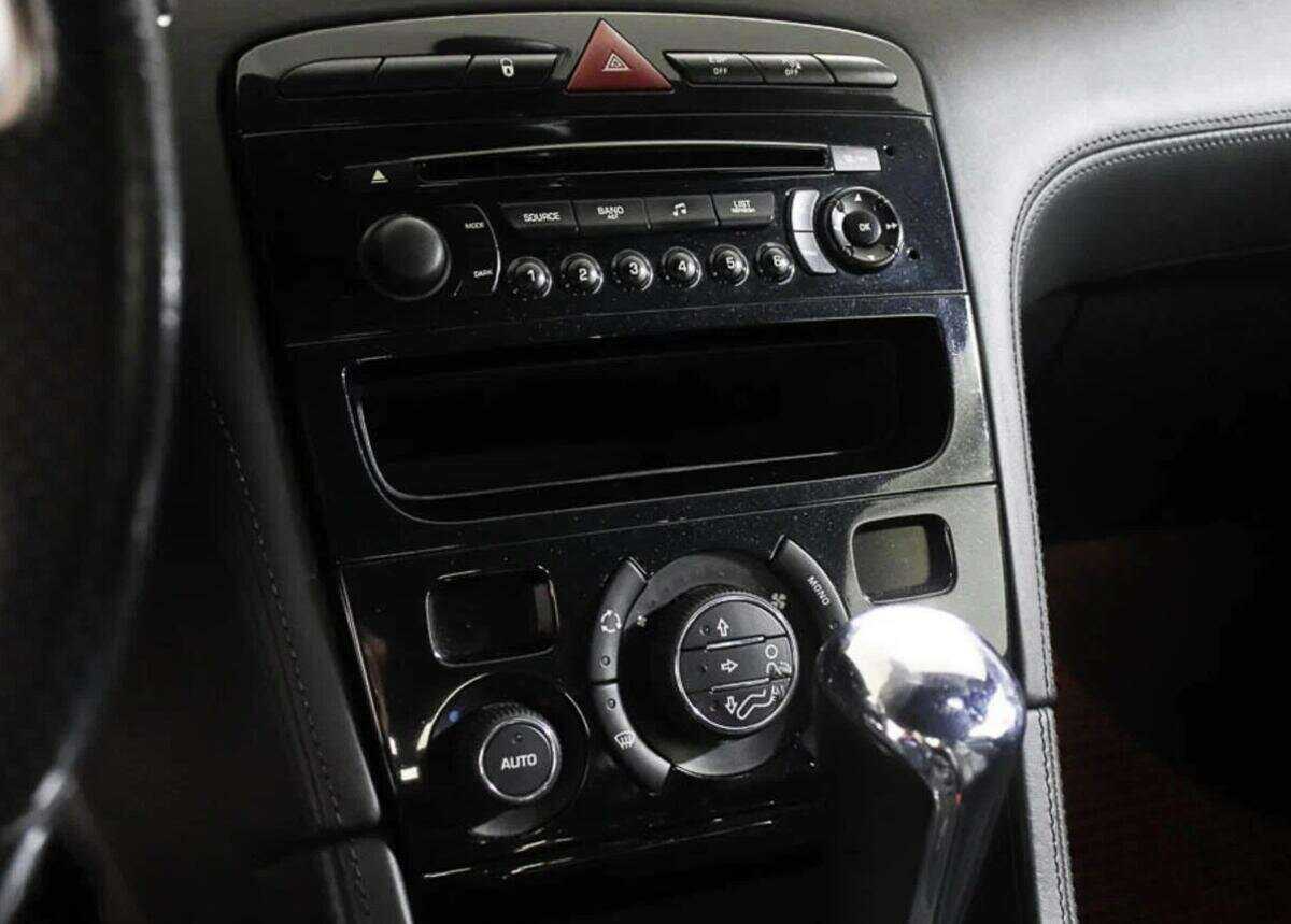 Купить Peugeot RCZ, 2011, 84 920 км, фото №10