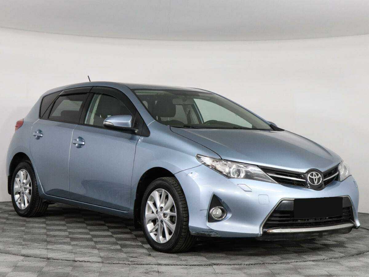 Купить Toyota Auris, 2013, 132 003 км, фото №3