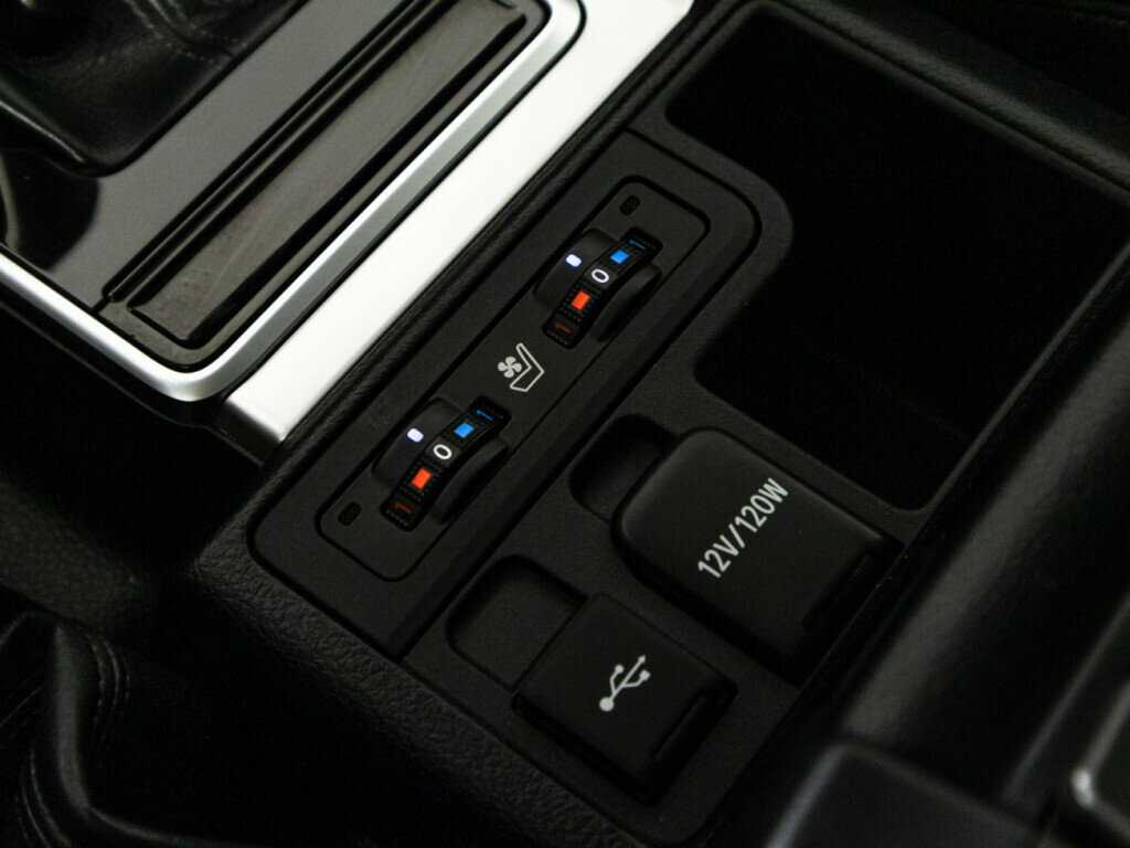 Купить Toyota Land Cruiser Prado, 2022, 7 085 км, фото №18