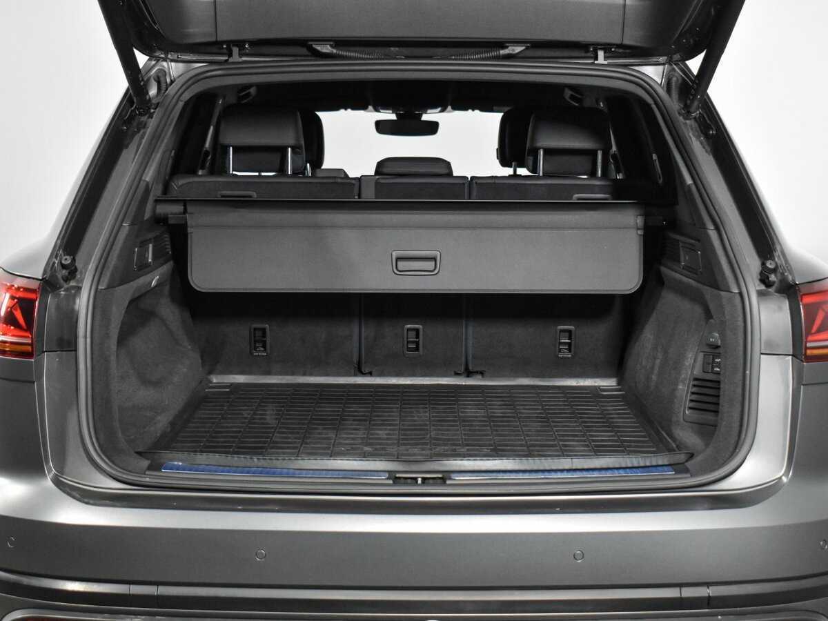 Купить Volkswagen Touareg, 2021, 48 000 км, фото №19