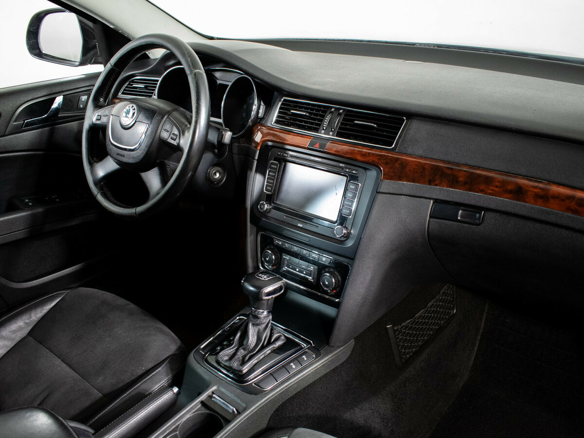 Купить Skoda Superb II, 2009, 308 857 км, фото №8