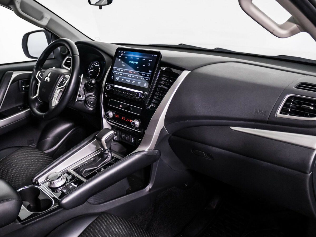 Купить Mitsubishi Pajero Sport III Рестайлинг, 2020, 13 000 км, фото №7