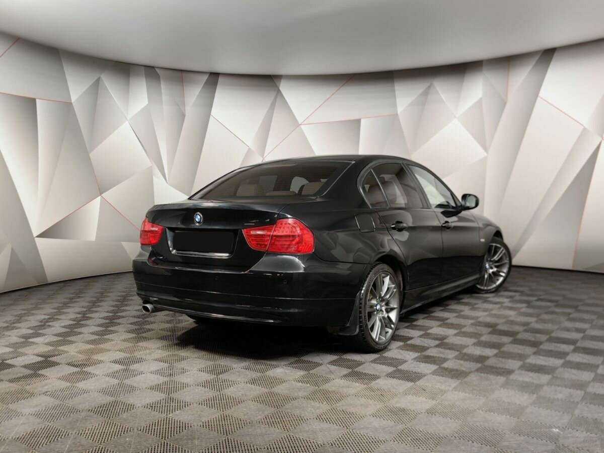 Купить BMW 3 серии 318i, 2010, 175 893 км, фото №2