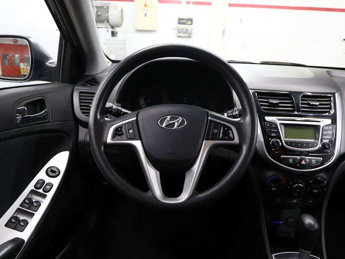 Купить Hyundai Solaris, 2014, 97 000 км, фото №15