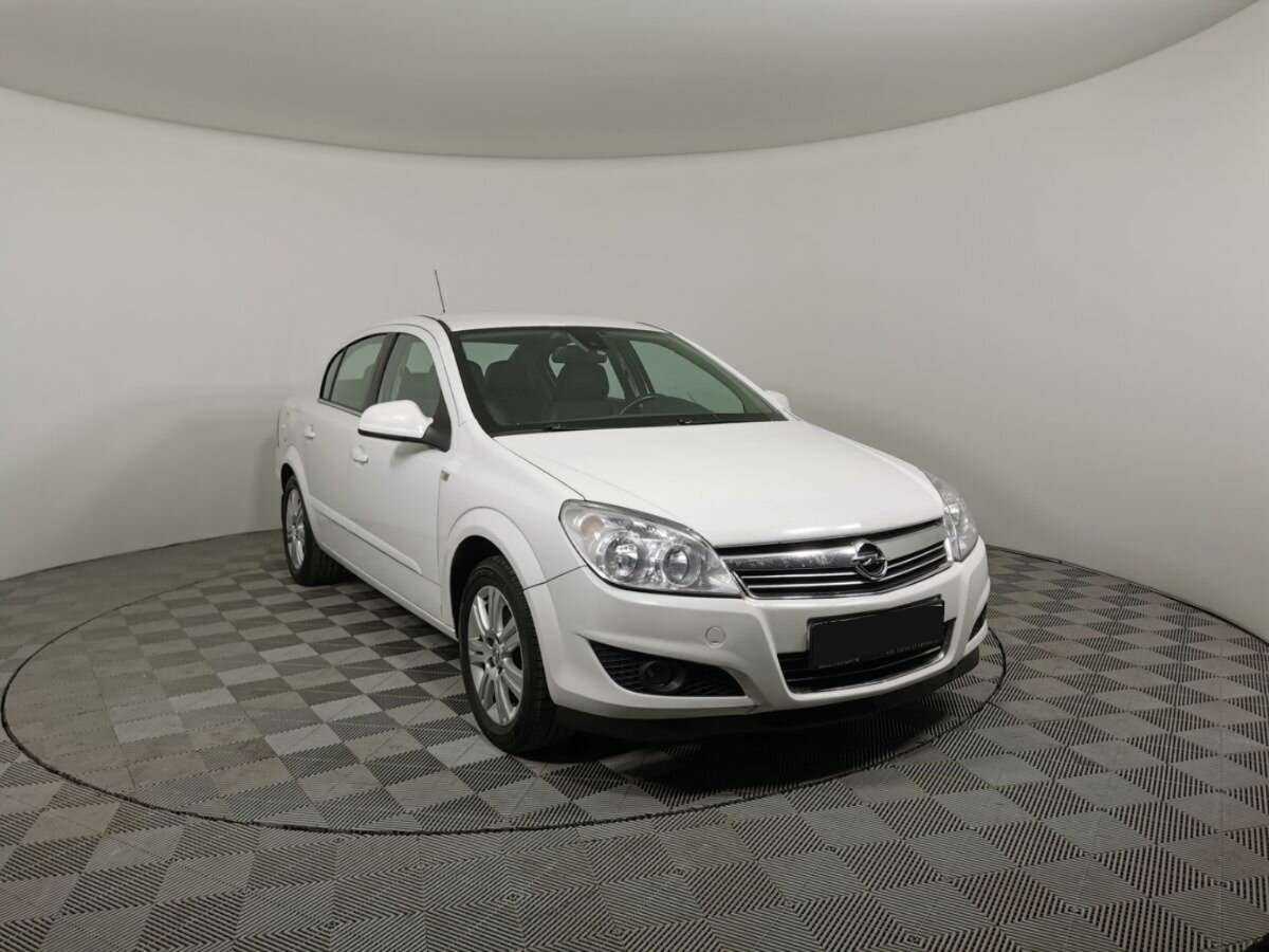 Купить Opel Astra, 2011, 183 818 км, фото №3