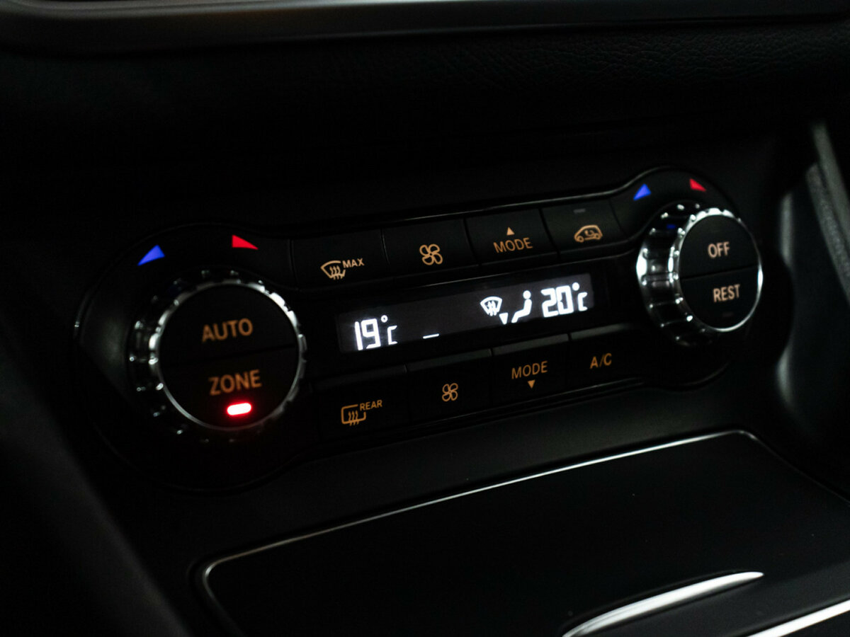 Купить Mercedes-Benz GLA 250 I (X156) Рестайлинг, 2017, 109 978 км, фото №15