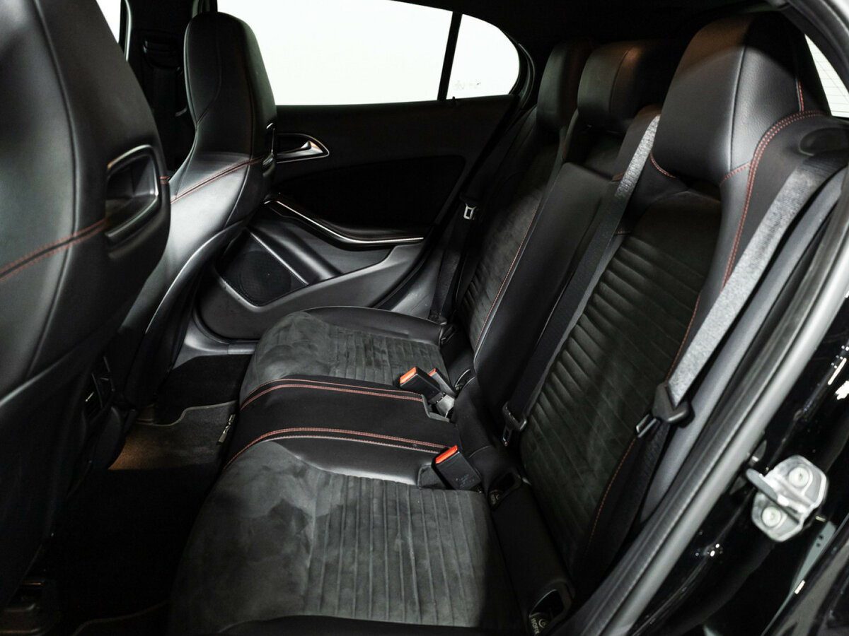 Купить Mercedes-Benz GLA 200 I (X156) Рестайлинг, 2019, 149 900 км, фото №10